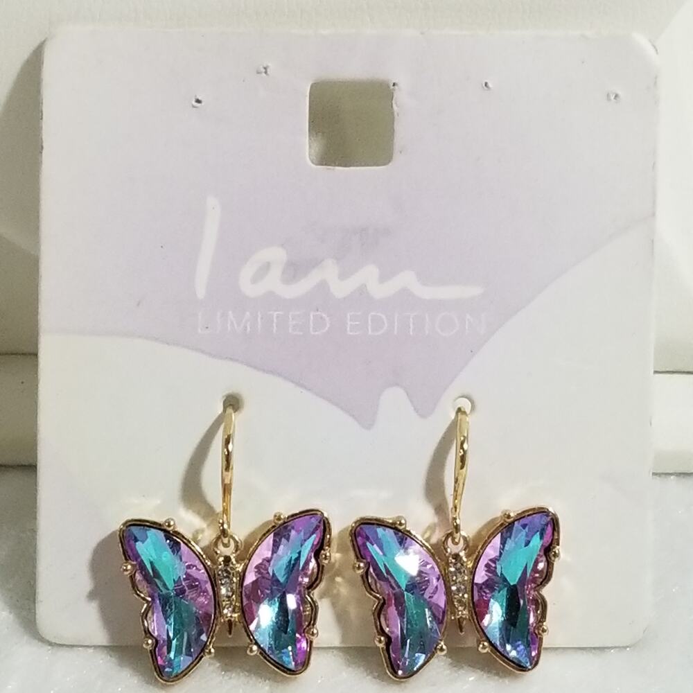 NEW pierced earrings butterflies gold tone 1/2" wide 1.1397
